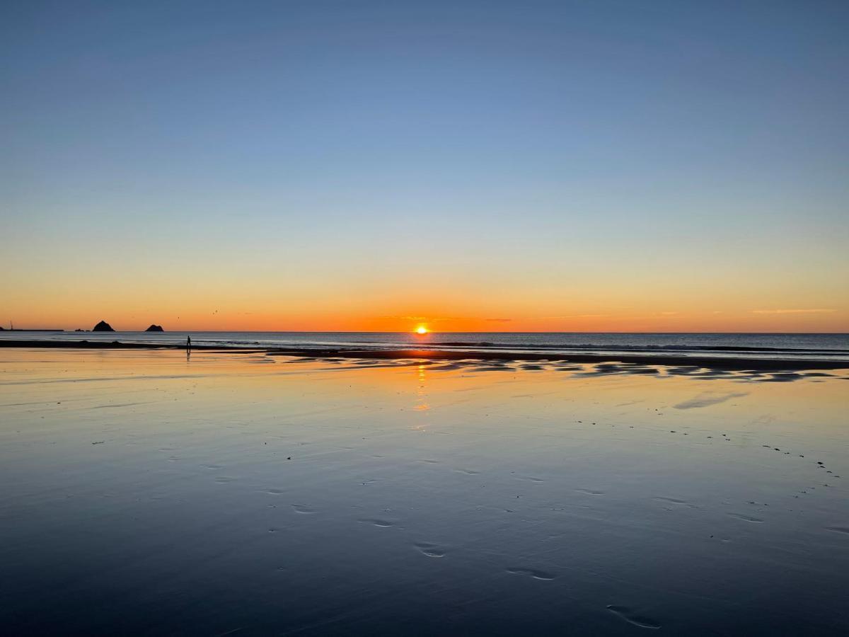 Ocean Front East End Beach House New Plymouth Esterno foto