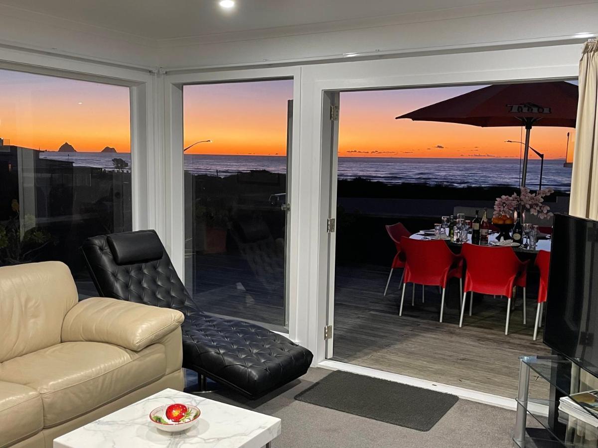 Ocean Front East End Beach House New Plymouth Esterno foto