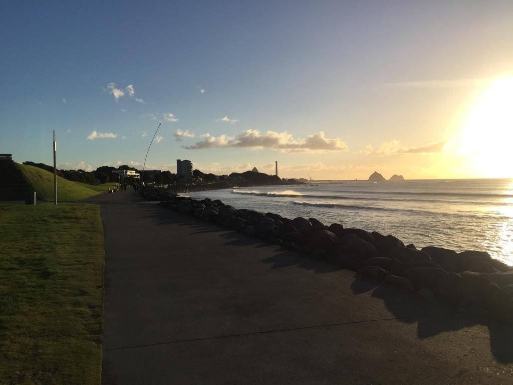 Ocean Front East End Beach House New Plymouth Esterno foto
